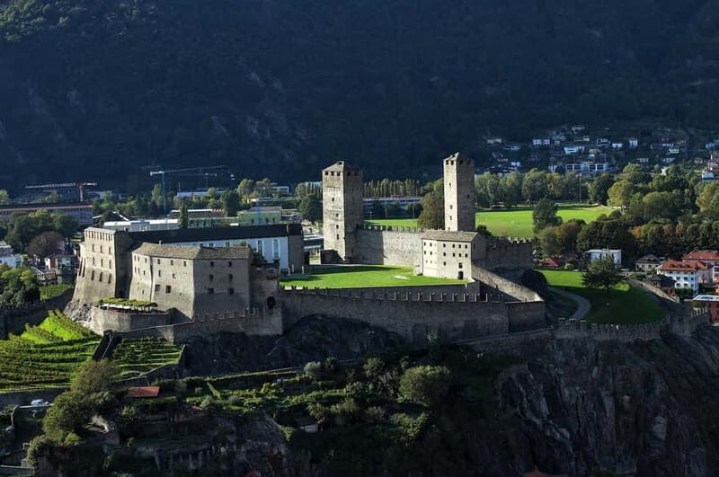 Bellinzona - Private Tour with a visit to Castelgrande - Good To Know