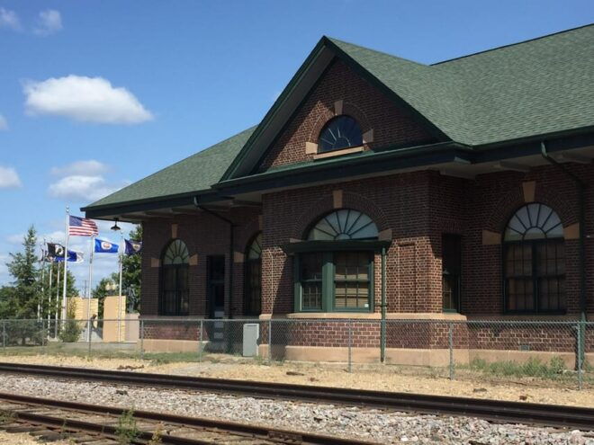 Bemidji, MN: Downtown Walking Tour - Included Features