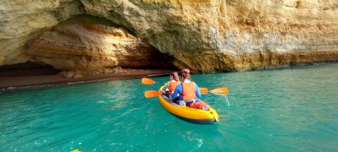Benagil: Benagil Caves Kayaking Tour - Kayaking Tour Highlights