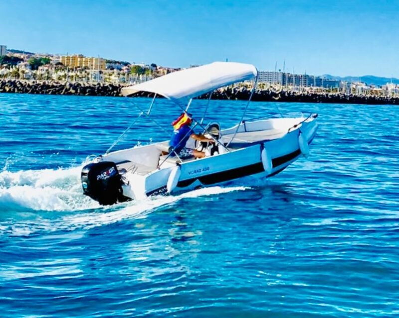 Benalmadena: 6-Seater Speedboat Rental Without a License - Boat Specifications and Features