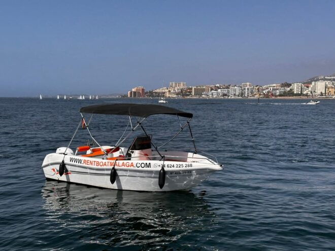 Benalmádena: Boat Rentals With No License Needed. - Meeting Point Variations