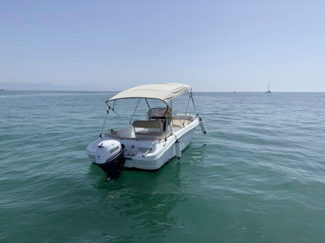 Benalmádena: Boat Rentals With No License Needed. - Onboard Activities