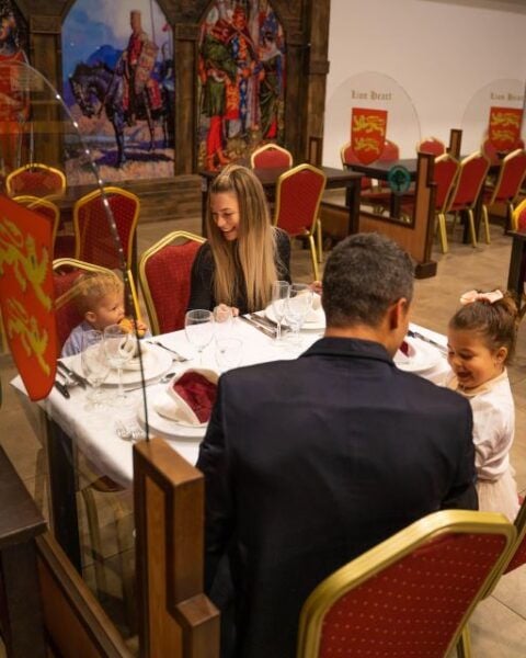 Benidorm: Magic Christmas at Resort Magic Robín Hood - Common Questions
