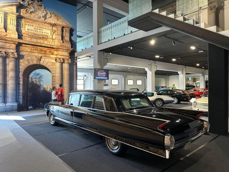 Benidorm: Modern Carriage Tour to Museo Del Motor - Good To Know