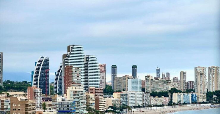 Benidorm: Private Guided Tour With Hotel Transfers - Tour Duration and Booking Details