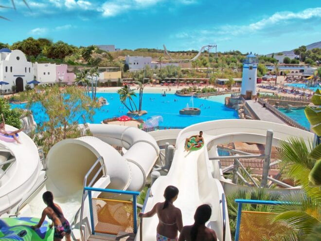 Benidorm: Terra Natura and Aqua Natura Combo Day Ticket - Dining and Shopping Opportunities