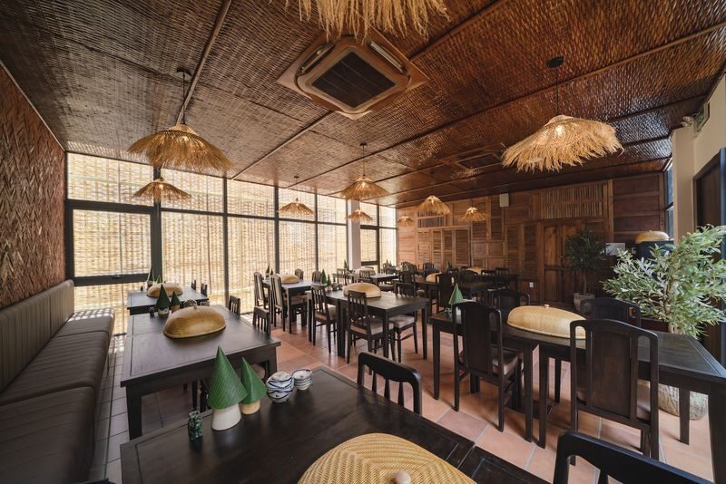 Bep 12 Mua Da Nang: Lobster and Seafood All-You-Can-Eat - Timing, address, and useful booking details