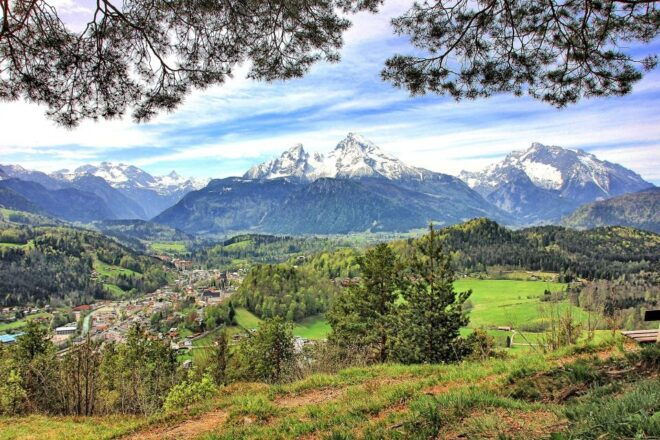 Berchtesgaden: Private Guided Walking Tour - Learn About Prince Provosts and Emperor Barbarossa