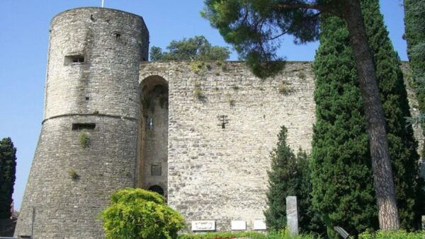 Bergamo Audioguide - Travelmate App for Your Smartphone - The Sum Up