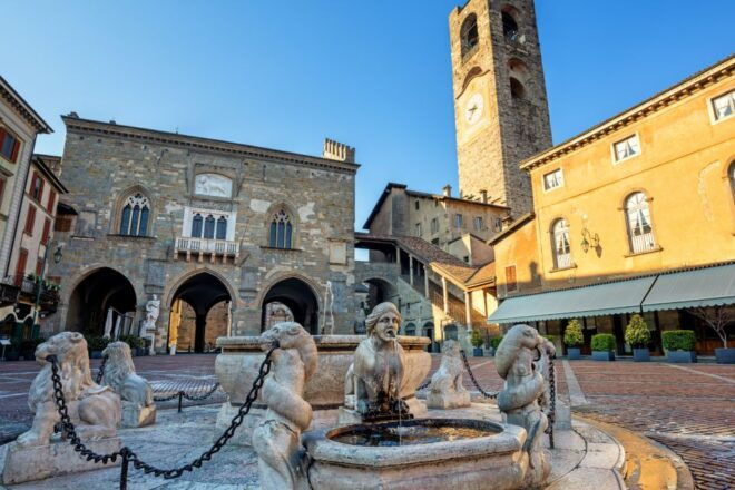 Bergamo Old Town: Discovery Walk & Reading Walking Tour - Meeting Point