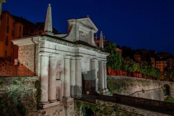 Bergamo Old Town Self-Guided Highlights Scavenger Hunt Tour - What to Bring