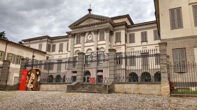 Bergamo Private Guided Walking Tour - Description