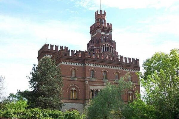 Bergamo: Private Transfer To/From Crespi Dadda UNESCO Site - Frequently Asked Questions