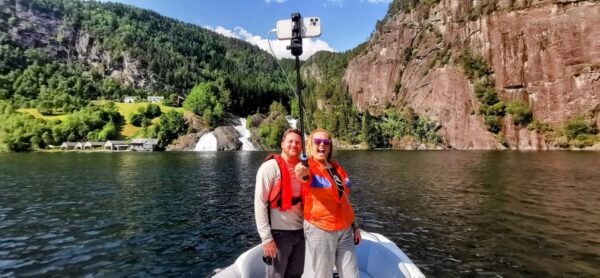 Bergen: Bergen Fjord by Zodiac or Pontoon Boat - Tour Languages and Guides