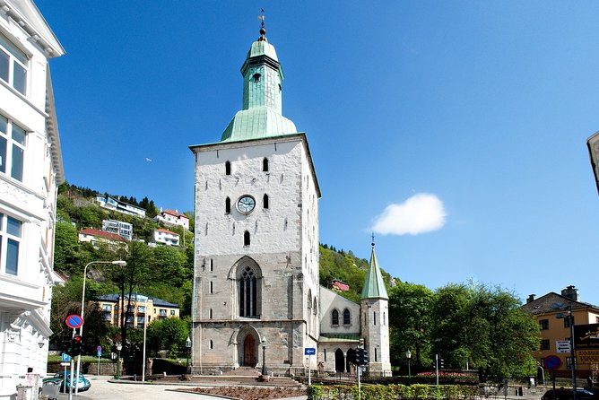 Bergen by Car Private Tour With Local Food Tasting - Good To Know