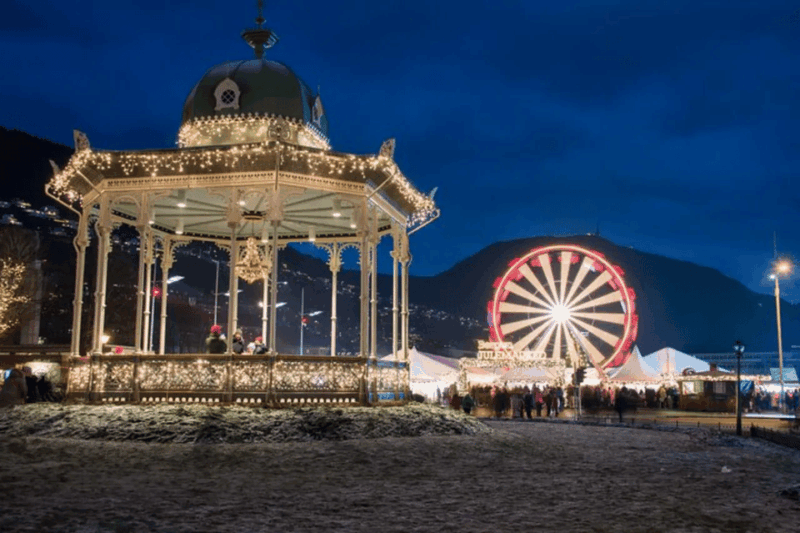 Bergen: Christmas Market and City Highlights Walking Tour - Good To Know