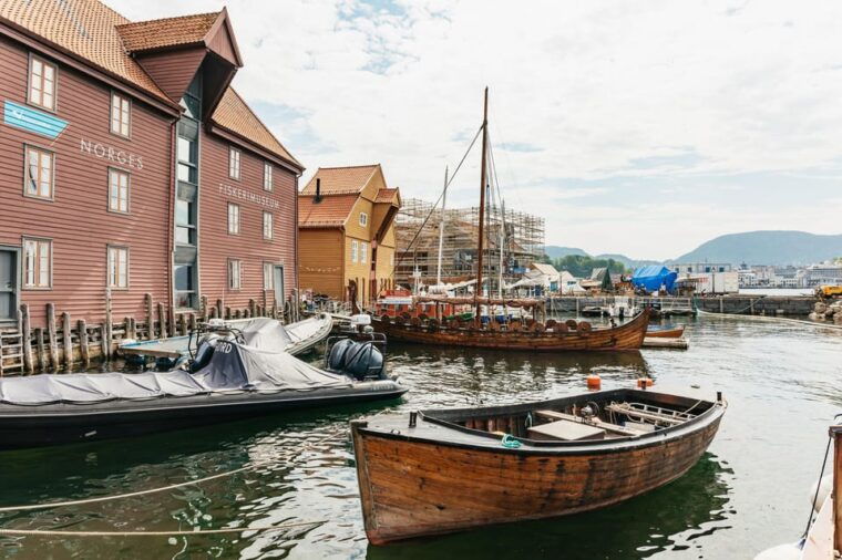 Bergen: Guided Minibus Tour with Photo Stops - Who Will Enjoy This Tour?