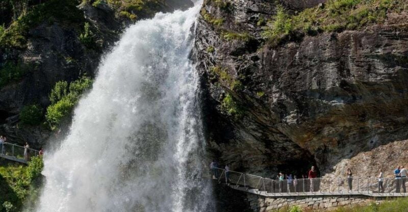 Bergen: Hardangerfjord, Voss Gondola & 3 Great Waterfalls - Waterfalls Galore: From Skjervsfossen to Vøringsfoss