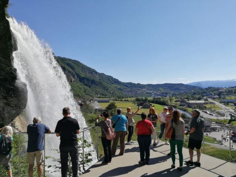 Bergen: Hardangerfjord, Voss Gondola & 3 Great Waterfalls - Eidfjord: A Perfect Lunch and Rest Spot