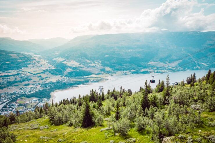 Bergen: Hardangerfjord, Voss Gondola, and 4 Great Waterfalls - Exploring Hardangerfjord