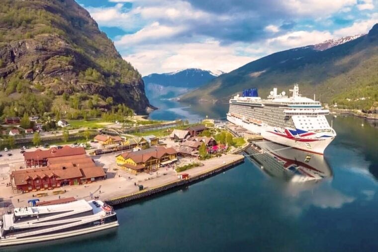 Bergen: Nærøyfjord Cruise & Flåm Railway Day Trip to Oslo - Practical Details and Value