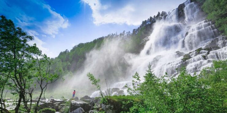 Bergen: Nærøyfjord, Flåm, and Stegastein Guided Bus Tour - Good To Know