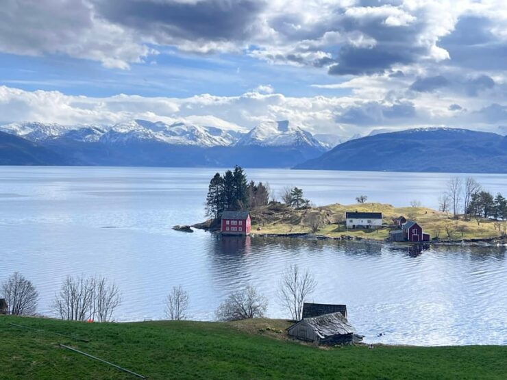 Bergen: Private City Tour With the Best of Hardangerfjord - Good To Know
