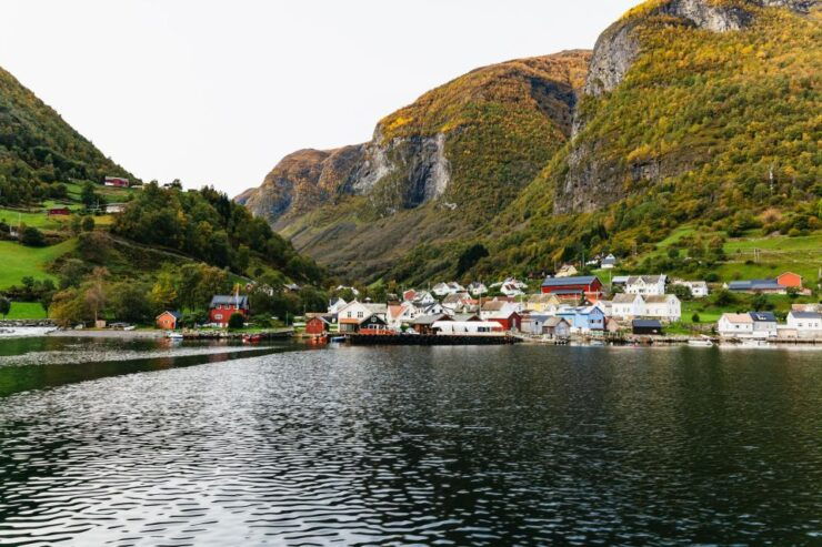 Bergen: Self-Guided Round-Trip Full-Day Excursion - Activity Details
