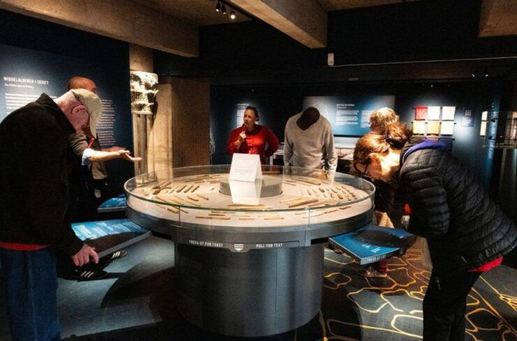 Bergen's Highlights & Bryggens Museum on Foot (Easy Walk) - Activity Details