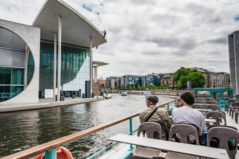 Berlin: 1-Hour City Sightseeing Cruise - Who would love this experience?  
