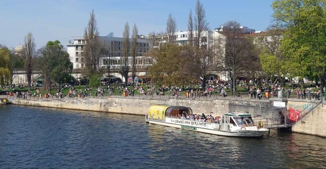 Berlin: 1-Hour City Sightseeing River Cruise - Full Description