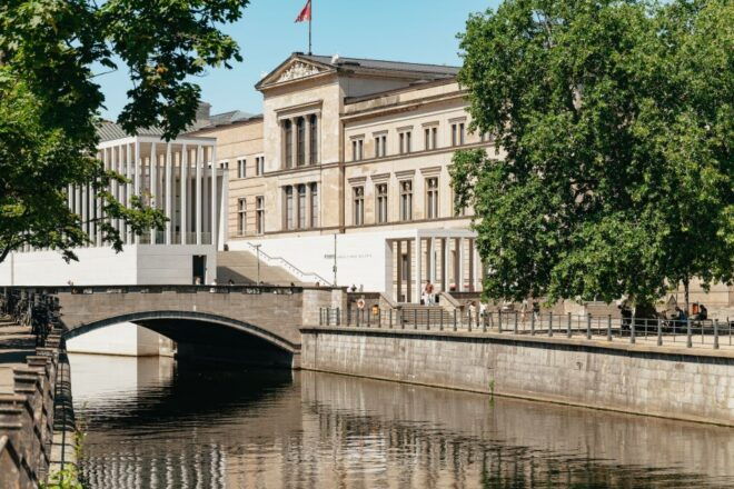Berlin: 1-Hour City Tour by Boat With Guaranteed Seating - Reviews and Ratings for the City Tour Experience