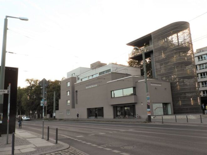 Berlin: 2-Hour Berlin Wall Tour - Booking Options