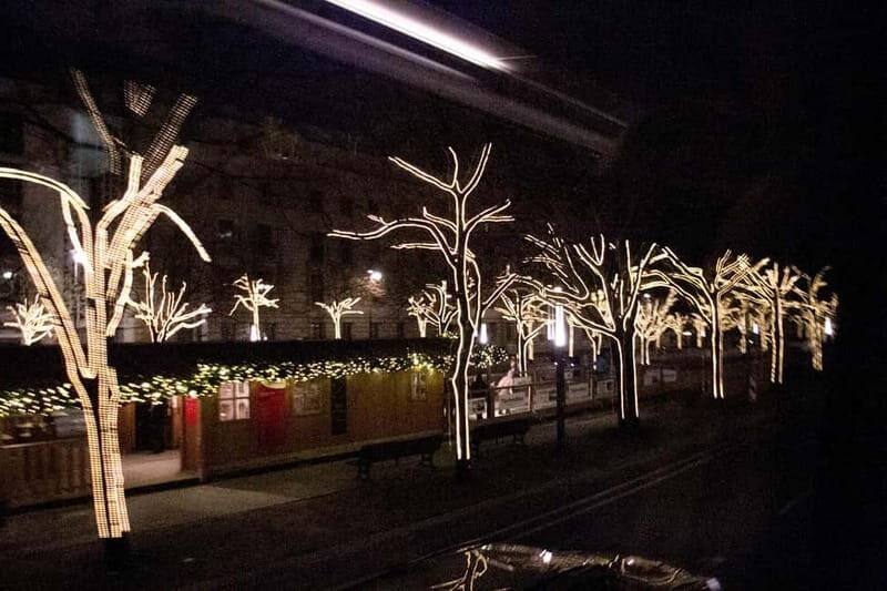 Berlin: 2-Hour Christmas Lights Bus Tour incl. Mulled Wine - Good To Know