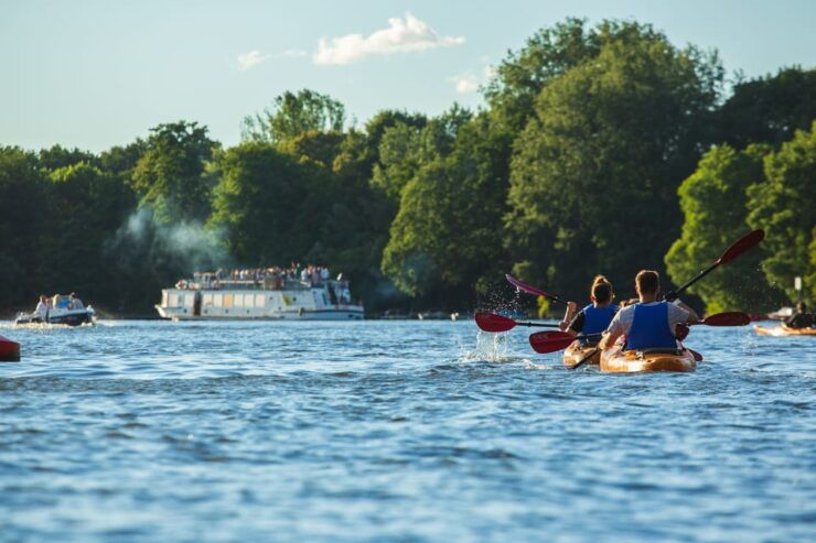 Berlin: 2-Hour Evening Kayak Tour on the Landwehr Canal - Itinerary Highlights