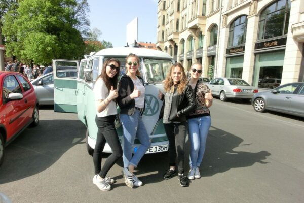 Berlin: 2-Hour Sightseeing Tour in Classic VW Bus - Free Cancellation