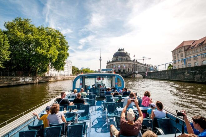 Berlin: 3.25-Hour Spree & Landwehrkanal Boat Tour - Participant Information