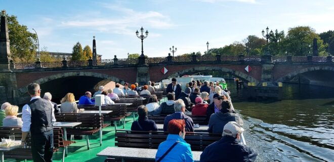 Berlin: 3.5-Hour Sightseeing Cruise on the Spree River - Participant Age Information
