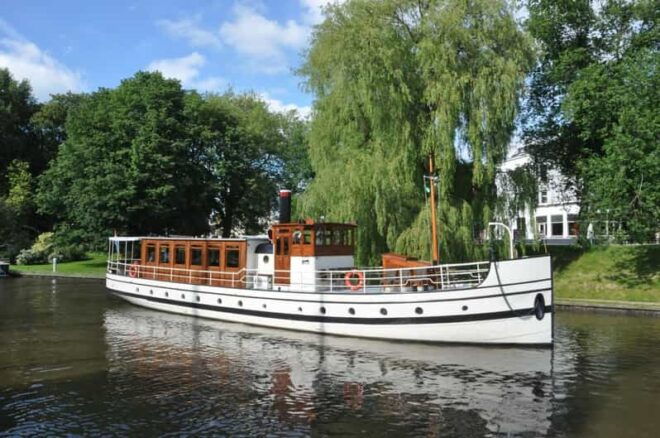 Berlin: 3-Course Dinner Cruise on Historic Saloon Ship - Customer Reviews
