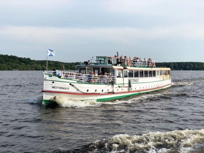 Berlin: 7 Hour Sightseeing Havel Cruise to Potsdam - Participant Age Information