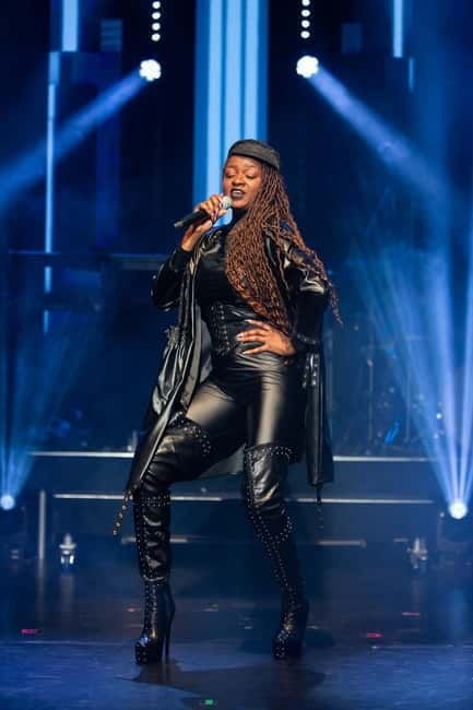 Berlin: "90s Forever - Hits & Acrobatics" - Varieté Show - FAQ