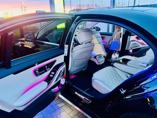 Berlin Airport Transfer Service | English Speaking Driver - Benefits of Private Transfers