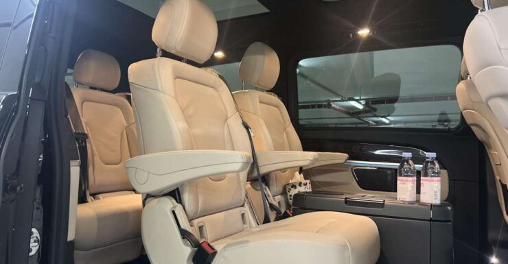 Berlin Airporttransfer, Driver, Chauffeur, Limousinenservice - Shuttle Service for Convenient Airport Transfers