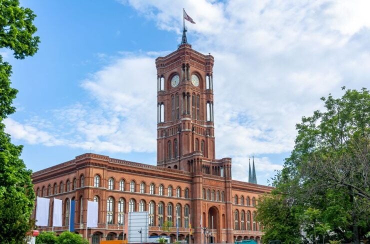 Berlin: Alte Stadt Höhepunkte Private Stadtführung Zu Fuß - Discover Berlins Fascinating Capital City