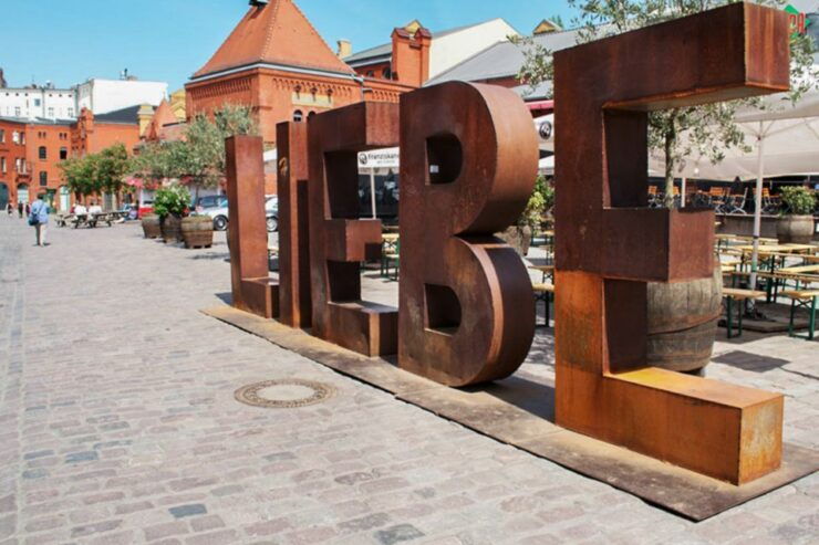 Berlin: Alternative Berlin Walking Tour - Activity Highlights