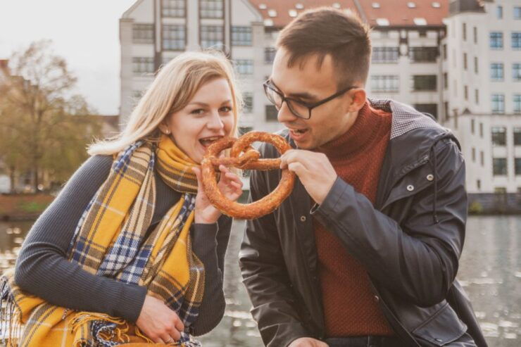 Berlin: Alternative Culture Walking Tour & Photoshoot - Experience