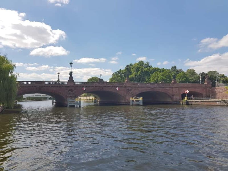 Berlin Beers & Battlefields Tour: War History & German Beer - Good To Know