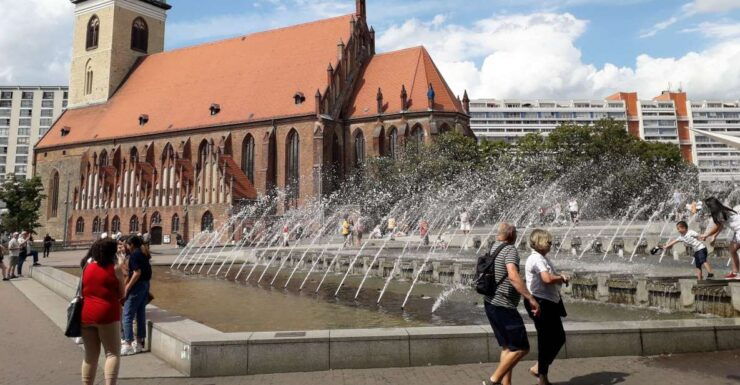 Berlin: Berlin History, Self-guided Family Tour for Kids - Family-Friendly Tour Highlights