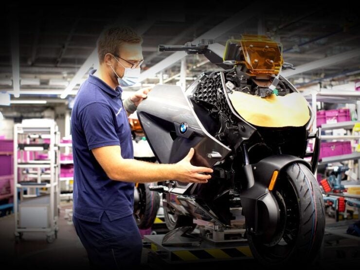 Berlin: BMW Plant Guided Tour - Experience