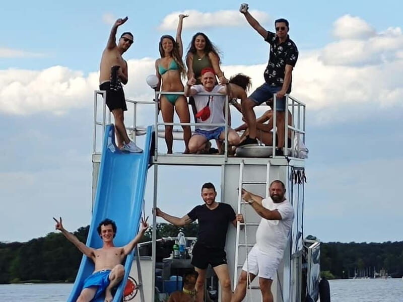 Berlin: Boat Rental BBQ boat with waterslide for 12 people - What Makes This Tour Stand Out?